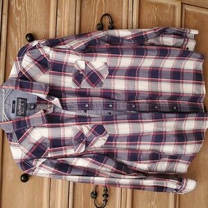 American Rag XL long sleeve button/snap down shirt snaps are shiny pearl like